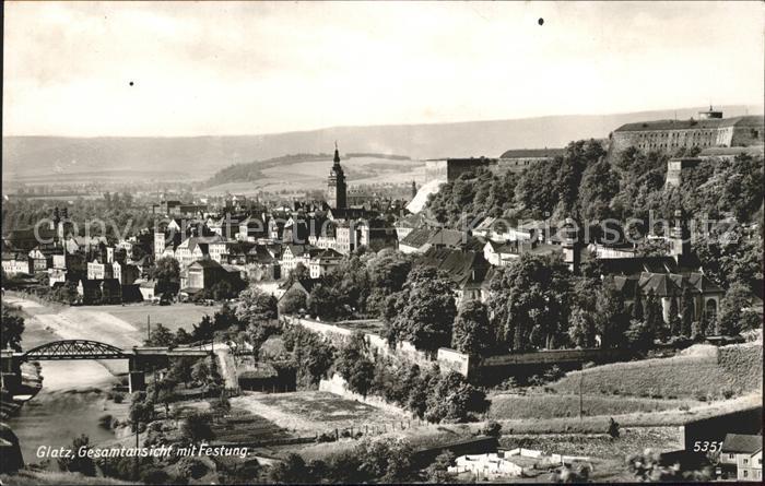 Glatz Niederschlesien Gesamtansicht mit Festung