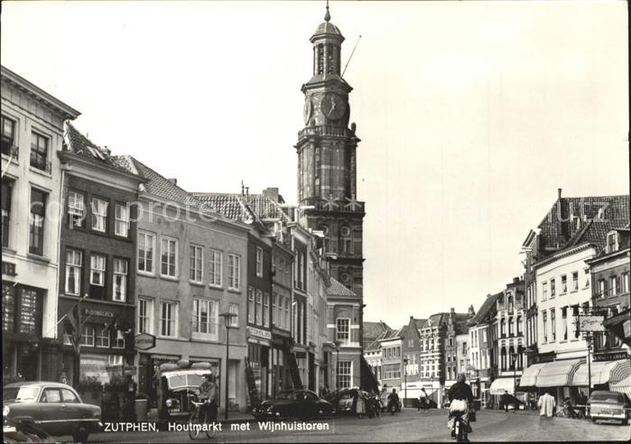 Zutphen Houtmarkt met Wijnhuistoren