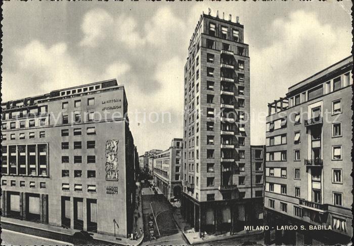 Milano Largo S Babila