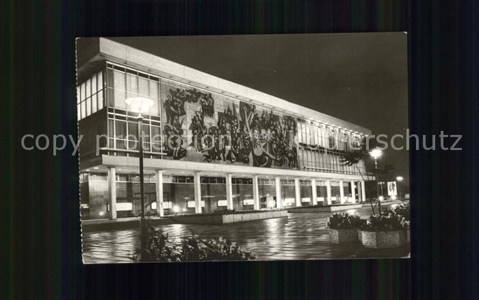DRESDEN Elbe Kulturpalast am Altmarkt bei Nacht