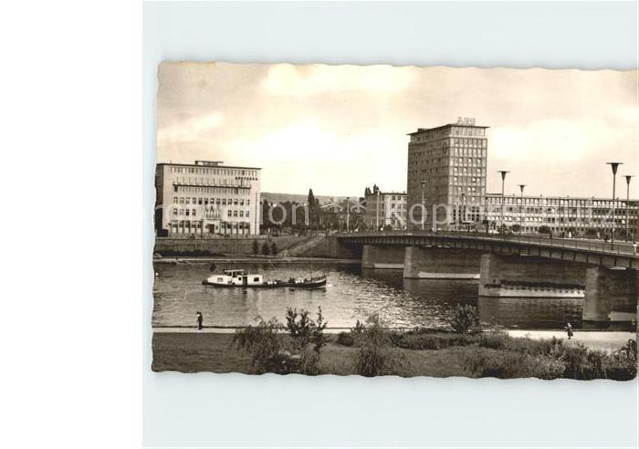 Frankfurt Main Friedensbruecke Frachter