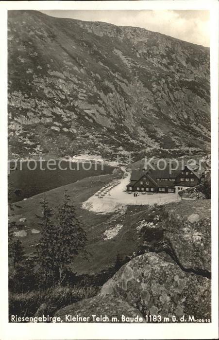 Riesengebirge Krkonose Karkonosze Kleiner Teich mit Baude