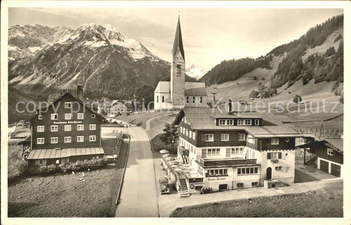 Mittelberg Kleinwalsertal mit Widderstein und Baerenkopf