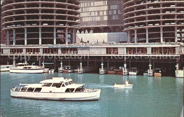 Chicago Illinois Motorboote Parkhaus
