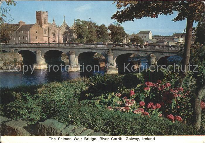 Galway Irland The Salmon Weir Bridge River Corrib