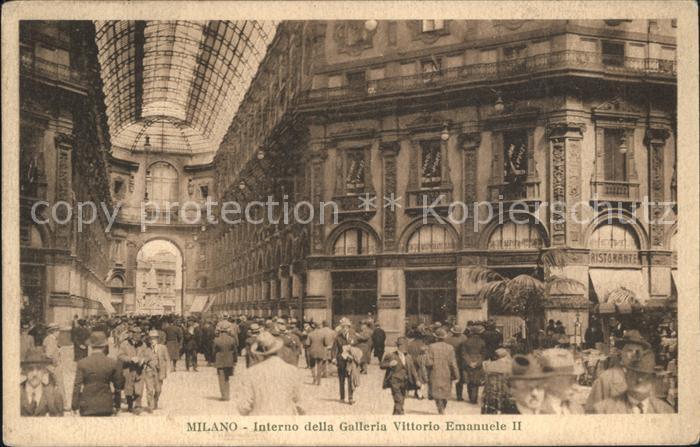 Milano Interno della Galleria Vittorio Emanuele 2.