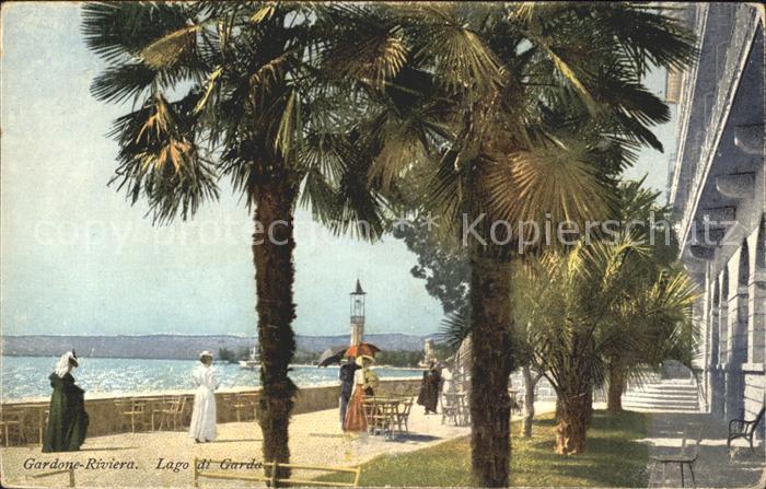 Gardone Garda Promenade