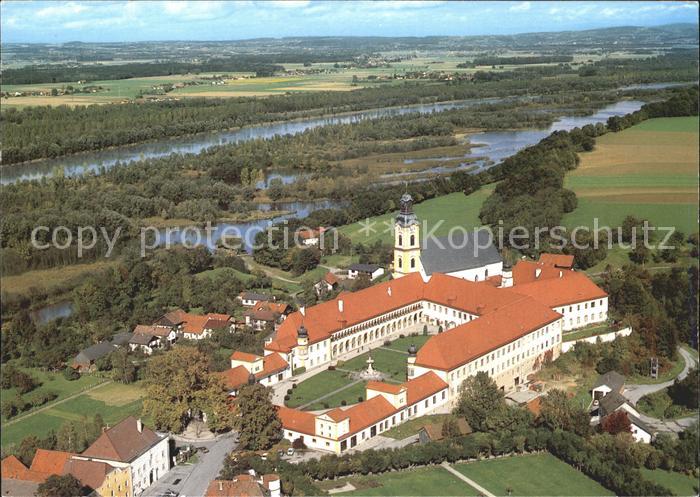 Reichersberg Inn Fliegeraufnahme Augustiner Chorherrenstift