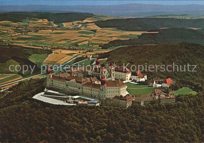 Wachau Oesterreich Fliegeraufnahme Benediktinerstift Goettweig