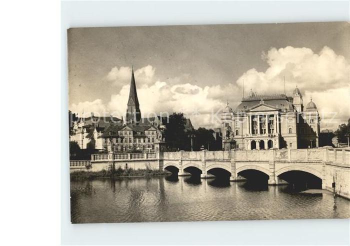 Schwerin Mecklenburg Staatstheater Dom