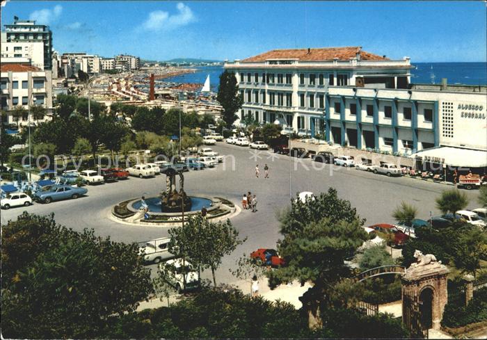 Cattolica Rimini Piazza Maggie