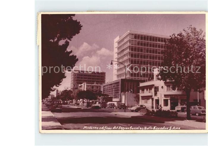 Ecuador Moderno edificio Seguro Social Auito