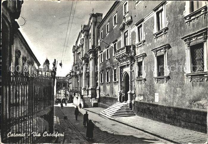 Catania Via Crociferi