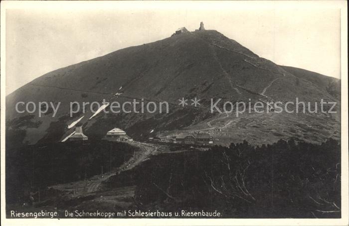 Riesengebirge Krkonose Karkonosze Schneekoppe mit Schlesierhaus Riesenbaude