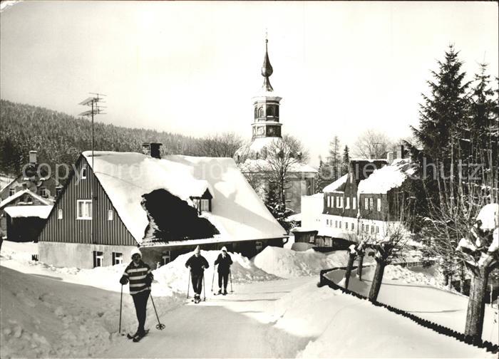 Carlsfeld Erzgebirge Kirche Skifahrer