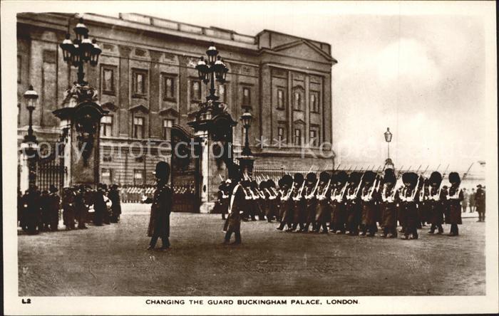 Leibgarde Wache Changing the Guard Buckingham Palace Lo