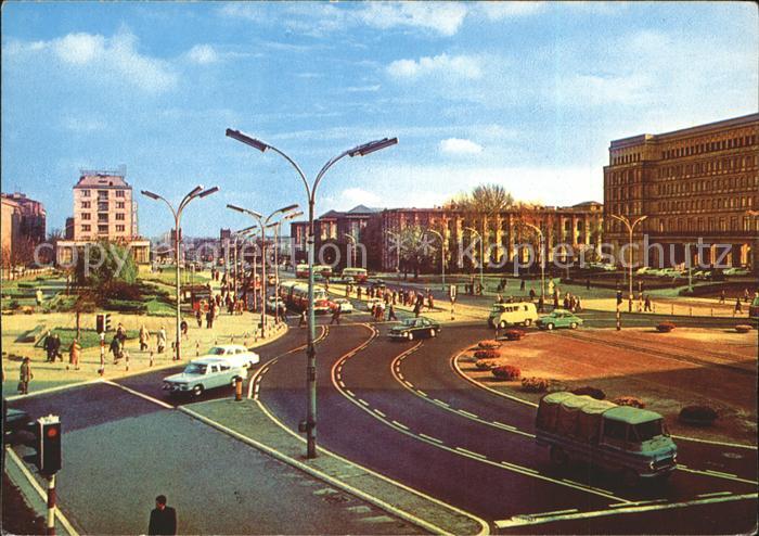 Warszawa Rondo u zbiegu alei Jerozolimskich i ulicy Nowy Swiat