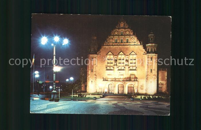 Poznan Posen Universitaet bei Nacht