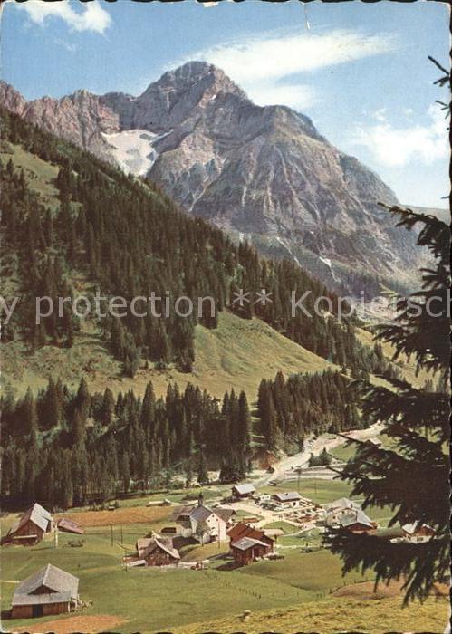 Baad Mittelberg Kleinwalsertal mit Widderstein