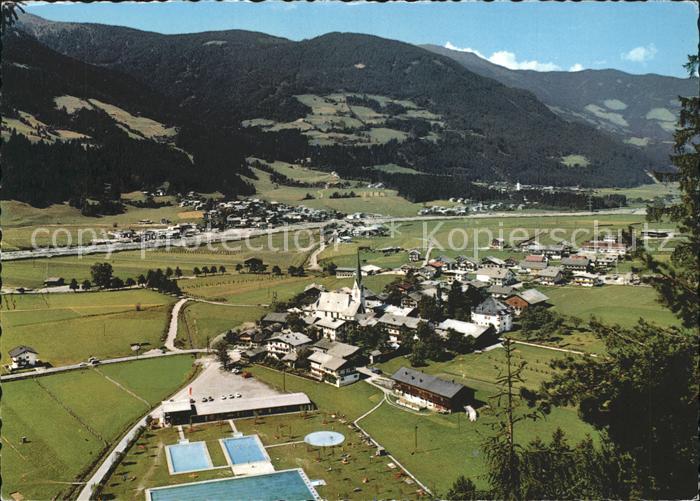 Stumm Zillertal Fliegeraufnahme mit Schwimmbad