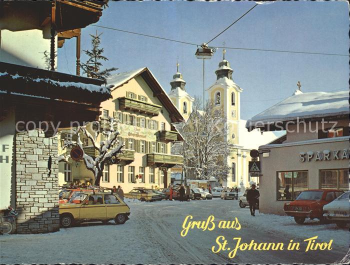 St Johann Tirol Hauptplatz Kirche Sparkasse