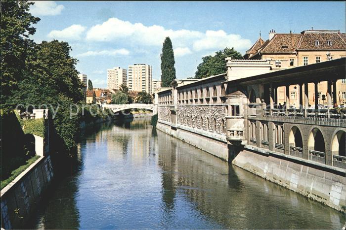 Ljubljana Haeuser am Fluss
