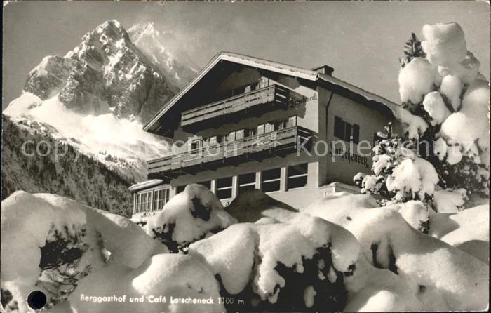 Mittenwald Bayern Berggasthof und Cafe Latscheneck Winterimpressionen
