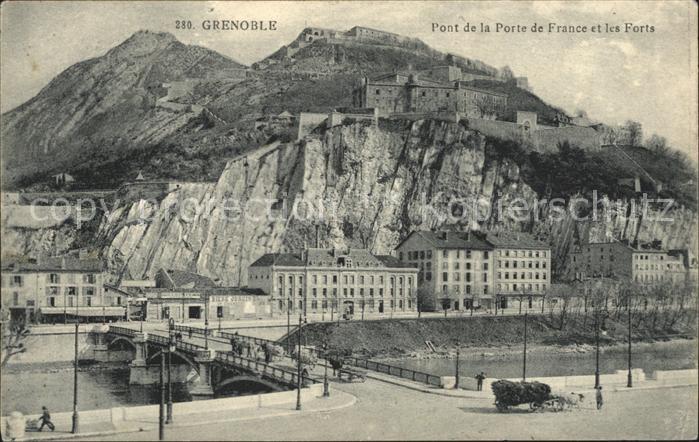 Grenoble Pont de la Porte de France et les Forts
