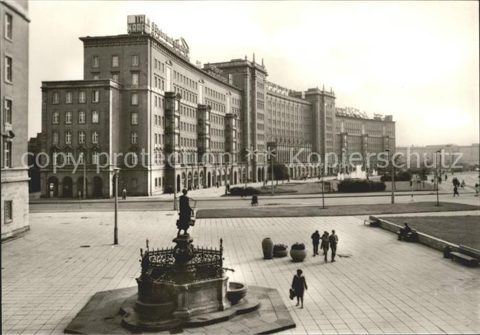 LEIPZIG Sachsen Ringbebauung mit Maegdebrunnen