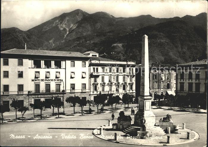 Massa Apuania Veduta Banca Monte dei Paschi di Siena