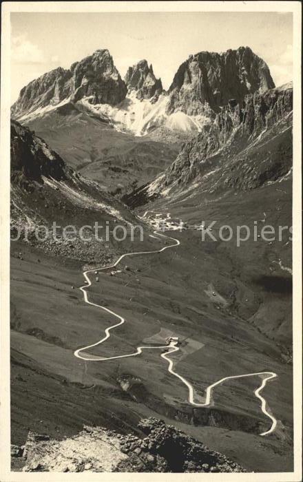 Sassolungo Langkofel Passo Pordoi Gruppo delle Dolomiti Gebirgspass Dolomiten