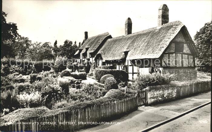 Stratford-Upon-Avon Anne Hathaways s Cottage Shottery
