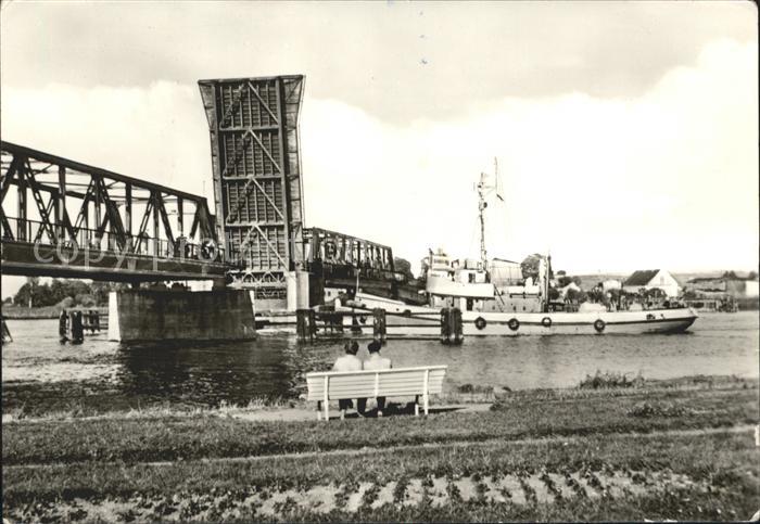 Wolgast Mecklenburg-Vorpommern Am Hafen Dampfer Bruecke