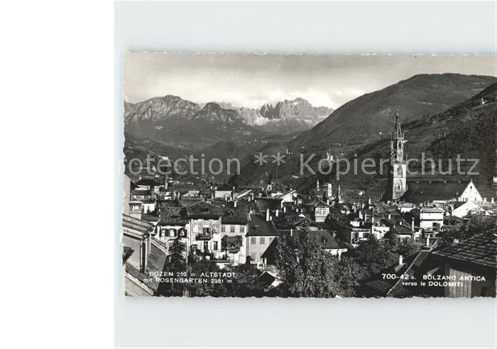 Bozen Suedtirol Altstadt mit Rosengarten