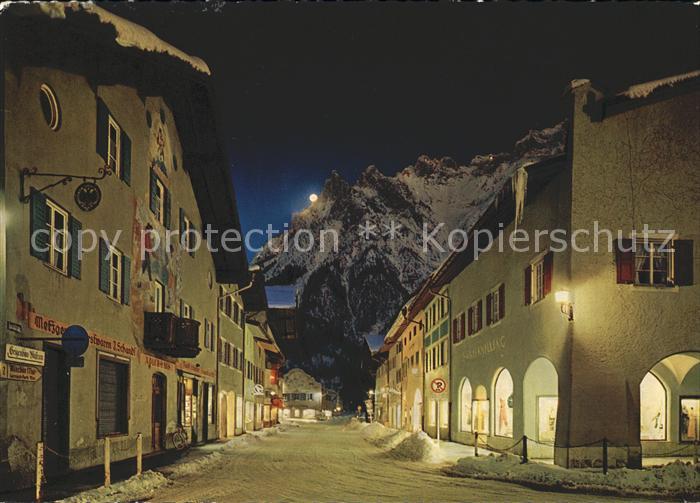 Mittenwald Karwendel Tirol Hochstrasse mit Karwendel bei Nacht