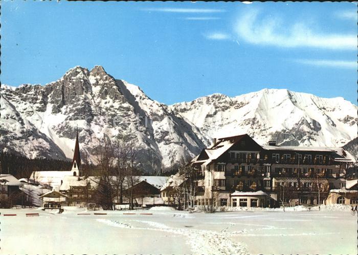 Seefeld Tirol mit Wettersteingebirge