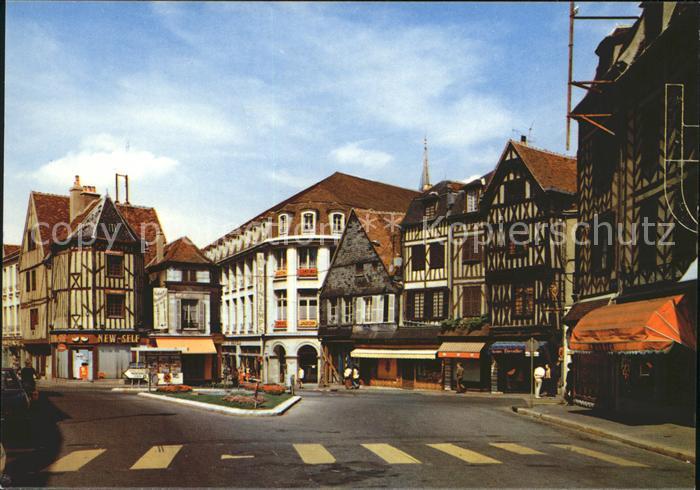 Auxerre Place Charles Surugue