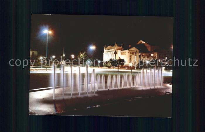 Giessen Lahn Universitaetsstadt Stadttheater bei Nacht