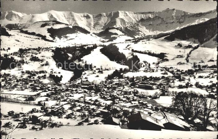 Megeve Au loin la chaine du Mont Blanc Mont Joly