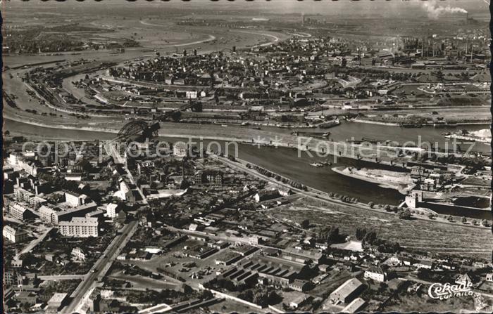 Duisburg Ruhr Fliegeraufnahme Hafen Rhein