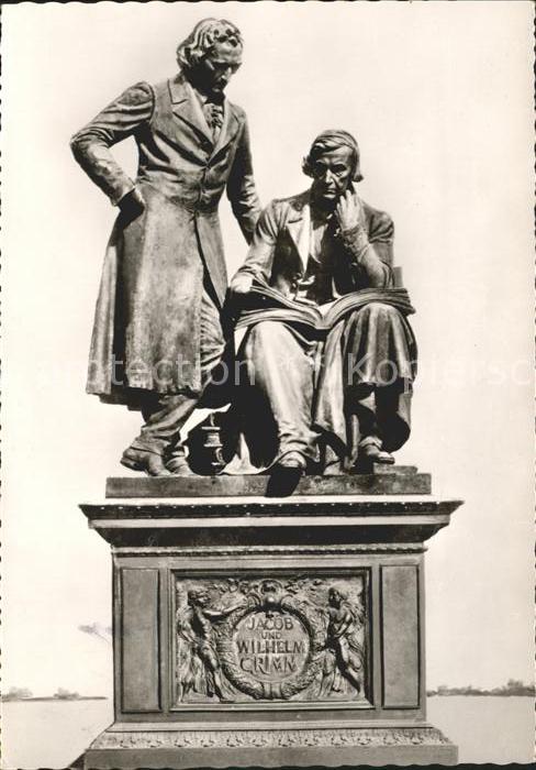 Denkmal Brueder-Grimm Hanau am Main