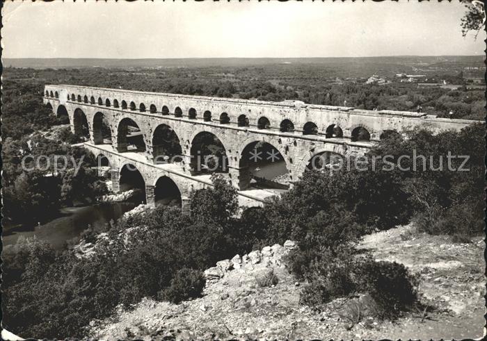 Bruecken Bauwerke Pont du Gard Aqueduc