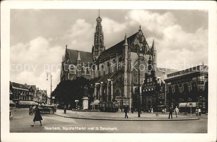 Haarlem Groote Markt met Bavokerk