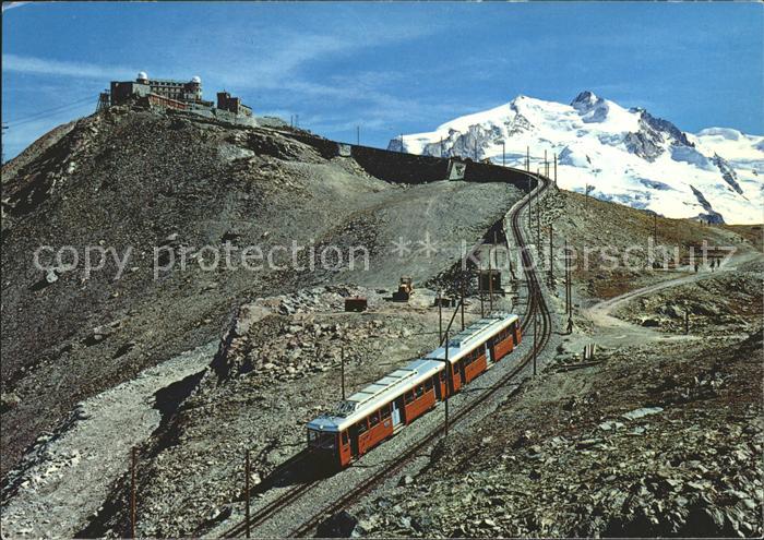 Zahnradbahn Gornergratbahn Hotel und Station Gornergrat Monte Rose Zermatt