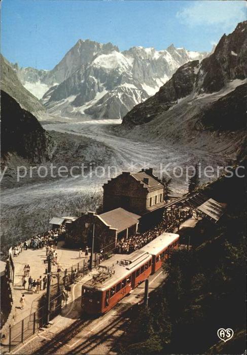 Zahnradbahn Gare Montenvers Mer de Glace Grandes Jorasses