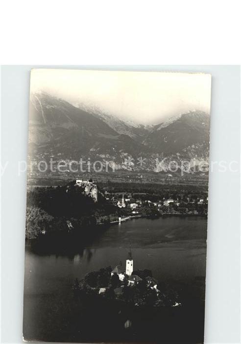 Podnart Insel Kirche Fliegeraufnahme