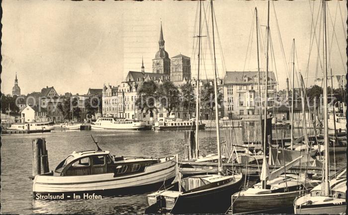 Stralsund Mecklenburg Vorpommern Hafenpartie Segelboote