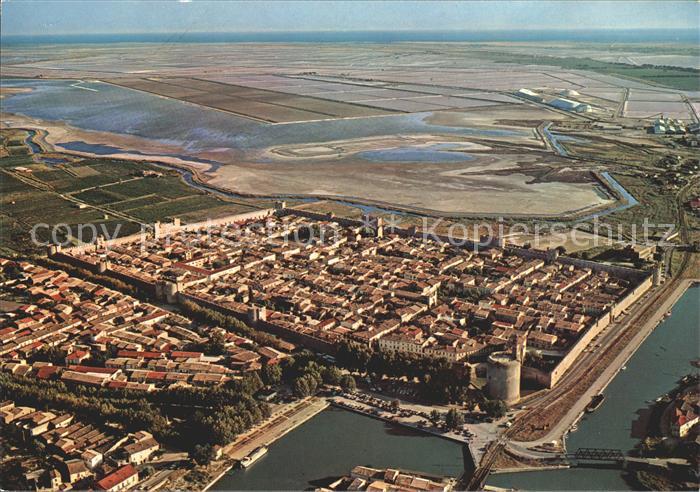 Aigues-Mortes Gard Vue aerienne