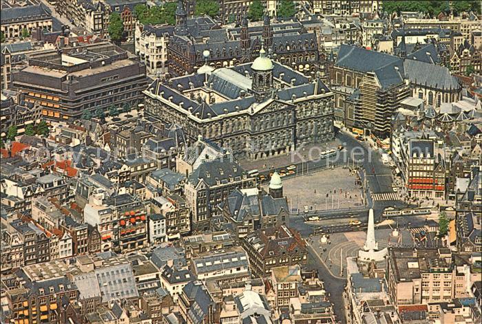 Amsterdam Niederlande Fliegeraufnahme mit Koenigspalast Dam Platz