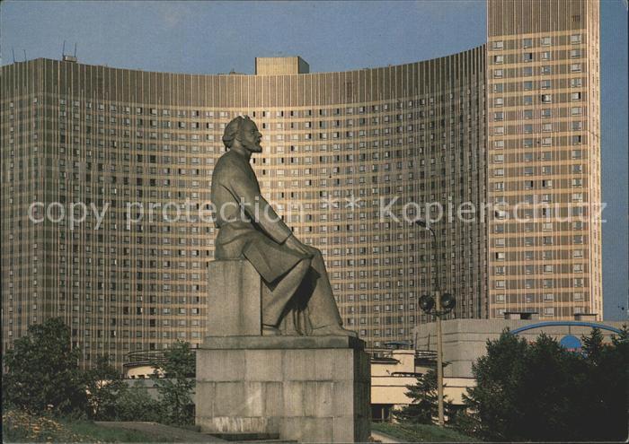 Moskau Moscou Hotel Cosmos und Monument Tsiolkovski